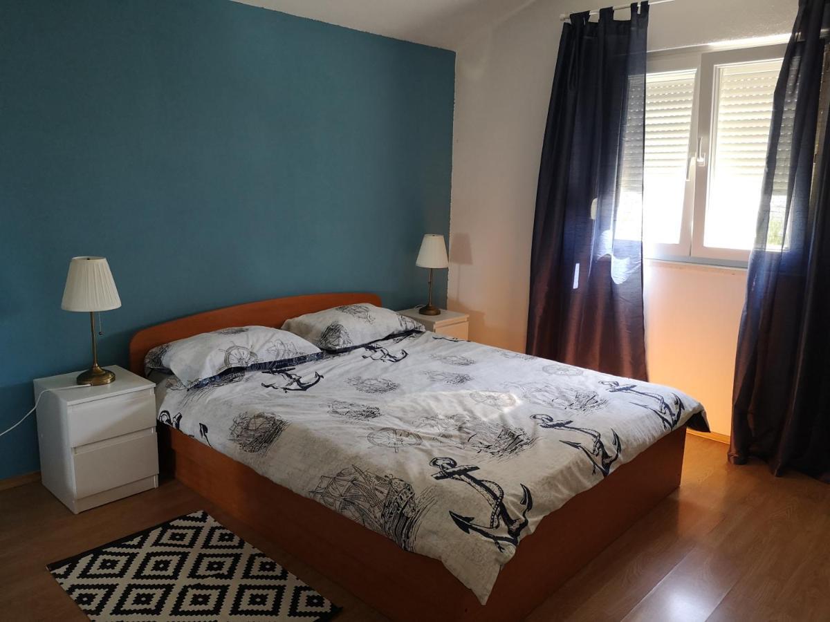 Apartmani Ljuba Rogoznica  Exterior foto